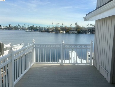 Make your dreams come true with PANORAMIC BAY VIEWS! Remodeled - photo 32