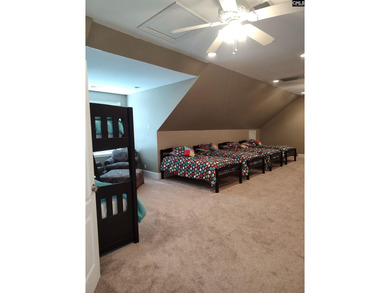 REDUCED! Need room for the whole family, how about 4287 sq ft - photo 33