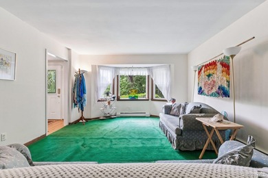 Nestled on a beautifully landscaped cul-de-sac, this - photo 7