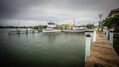 This property encompasses 15 Seaview Ave, 5 Seaview Ave, and a - photo 1