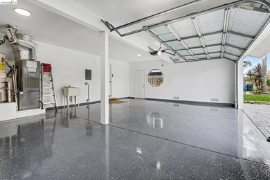 Make your dreams come true with PANORAMIC BAY VIEWS! Remodeled - photo 44