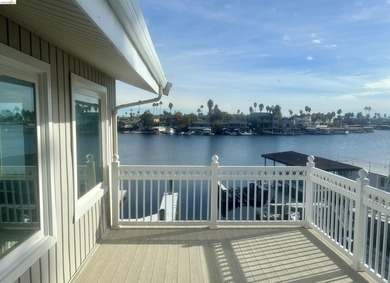 Make your dreams come true with PANORAMIC BAY VIEWS! Remodeled - photo 47