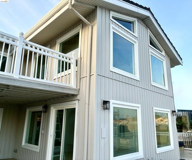 Make your dreams come true with PANORAMIC BAY VIEWS! Remodeled - photo 48