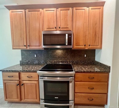 Come see this beautiful, move-in ready, one level home in the - photo 9