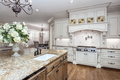 Stunning luxury home located in the prestigious gated Chenal - photo 11