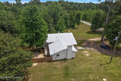 Country Living Meets Modern Comfort on 4.8 Acres! Welcome to 592 - photo 34