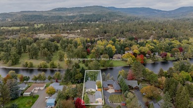 Lake Home For Sale in Shady Cove, Oregon
