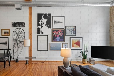 This unique true loft offers a flexible - photo 9