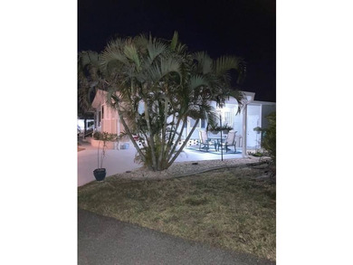 SELLER IS MOTIVATED - Rare Find located in Sunny SW Florida! - photo 4