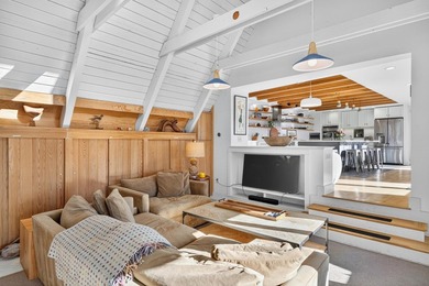 Welcome to 'Summer Salt', a stunning retreat where elegant - photo 11