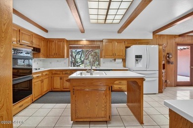 Memory Maker at 485 St. Andrews WayStep into a world of - photo 18