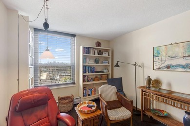 Welcome to Unit#508 at Kenwood Isles, a premier 55+ community! - photo 20