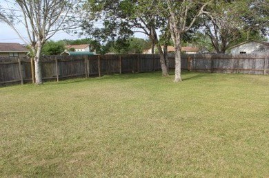 PRICE REDUCEDe see this 4 BR 2 Bath, 2 car garage home, Central - photo 22