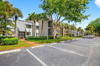 Spacious, beautifully updated and renovated 3-bed, 2-bath condo - photo 2