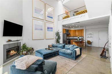Behind privacy gates in the coveted Artist Lofts, this move-in - photo 5