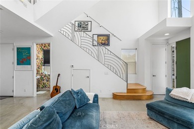 Behind privacy gates in the coveted Artist Lofts, this move-in - photo 6