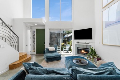 Behind privacy gates in the coveted Artist Lofts, this move-in - photo 9
