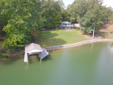 Smith Mountain Lake Home Sale Pending in Huddleston Virginia