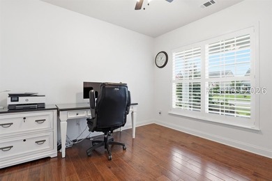 Prime North Side location with incredible golf course views! - photo 6