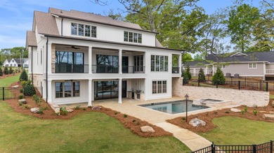 'PENNY'S PLACE' SET ALONG THE SHORELINE OF LAKE OCONEE, IS A - photo 13