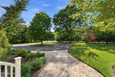 Perfectly positioned on sought-after Old Freehold Road, this - photo 4