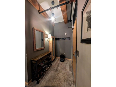 This beautifully maintained, open-concept condo/loft at River - photo 16