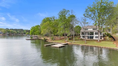 'PENNY'S PLACE' SET ALONG THE SHORELINE OF LAKE OCONEE, IS A - photo 22