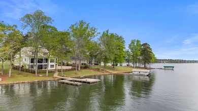 'PENNY'S PLACE' SET ALONG THE SHORELINE OF LAKE OCONEE, IS A - photo 23