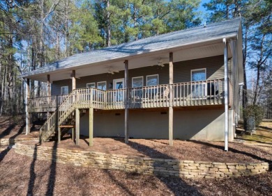 Charming and move-in ready, this well maintained 3 bedroom, 2 - photo 28