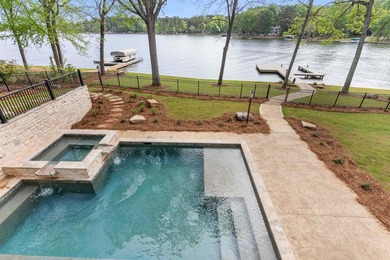 'PENNY'S PLACE' SET ALONG THE SHORELINE OF LAKE OCONEE, IS A - photo 46