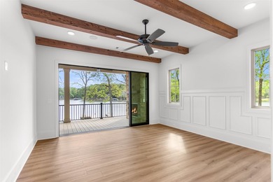 'PENNY'S PLACE' SET ALONG THE SHORELINE OF LAKE OCONEE, IS A - photo 50