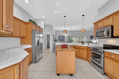 GORGEOUS, METICULOUSLY-MAINTAINED, 3/2 BLOCK and STUCCO Magnolia - photo 5