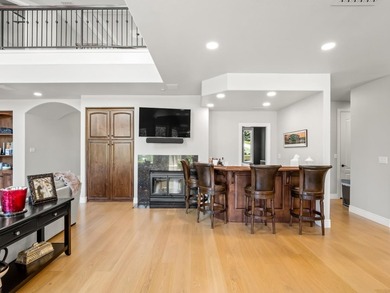 Luxury Living at Brighton Crest! Perfectly positioned - photo 11