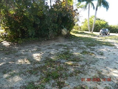 Build Your Dream Home: River Views & Boat Access at Your - photo 14