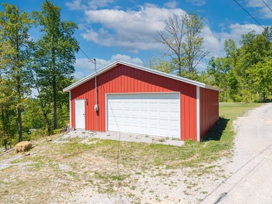 Charming Fully Remodeled Tiny Home Near the Water! This adorable - photo 15