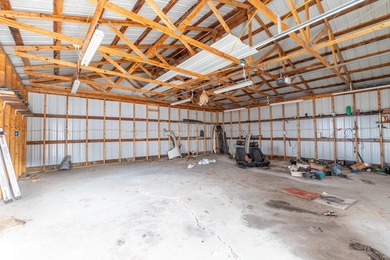 Charming Fully Remodeled Tiny Home Near the Water! This adorable - photo 17
