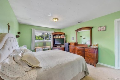 Expanded 4 bed, 4 bath Colonial featuring a full finished - photo 18