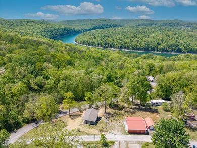 Charming Fully Remodeled Tiny Home Near the Water! This adorable - photo 20