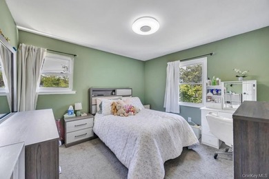 Expanded 4 bed, 4 bath Colonial featuring a full finished - photo 20