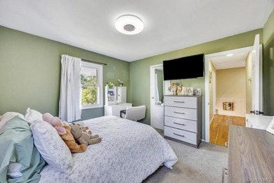 Expanded 4 bed, 4 bath Colonial featuring a full finished - photo 21