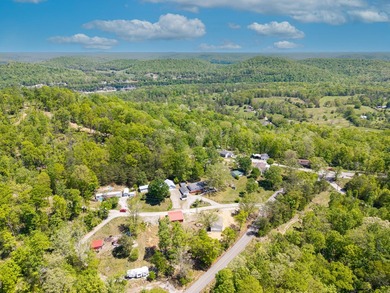 Charming Fully Remodeled Tiny Home Near the Water! This adorable - photo 25