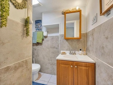 Expanded 4 bed, 4 bath Colonial featuring a full finished - photo 31