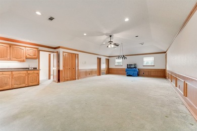 Rare 64 Acre Luxury Waterfront Ranch Estate has a Private - photo 32