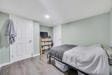 Expanded 4 bed, 4 bath Colonial featuring a full finished - photo 33