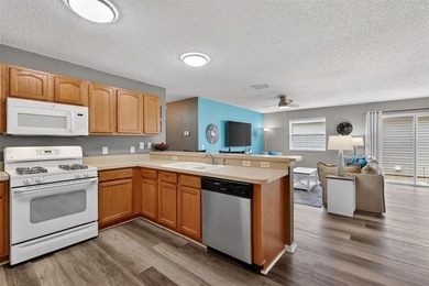 Under contract-accepting backup offers. FANTASTIC, TURNKEY 2/2 - photo 5
