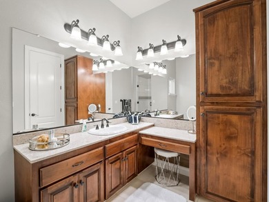 Luxury Living at Brighton Crest! Perfectly positioned - photo 41