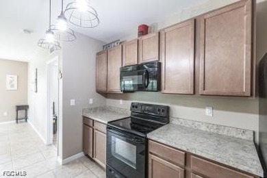 Premium Location in Waterford Estates with all the amenities in - photo 10