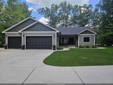 Lake Home For Sale in Wautoma, Wisconsin