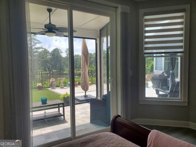Rare lake-view opportunity in The Courtyards at Bailey Farms, a - photo 14