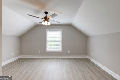 Rare lake-view opportunity in The Courtyards at Bailey Farms, a - photo 20